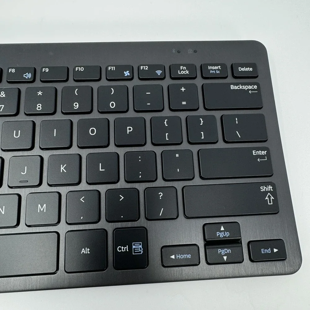 Samsung‎ AA-SK2NWBB AA-SK2NWBB/US Wireless Bluetooth Keyboard